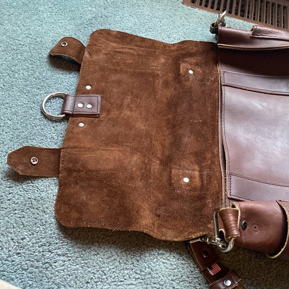 Copper River Bag Co Large Cowhide Duffle Brief - Picture 8 of 11